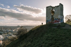 pohled na Prahu z kopce Podbaba