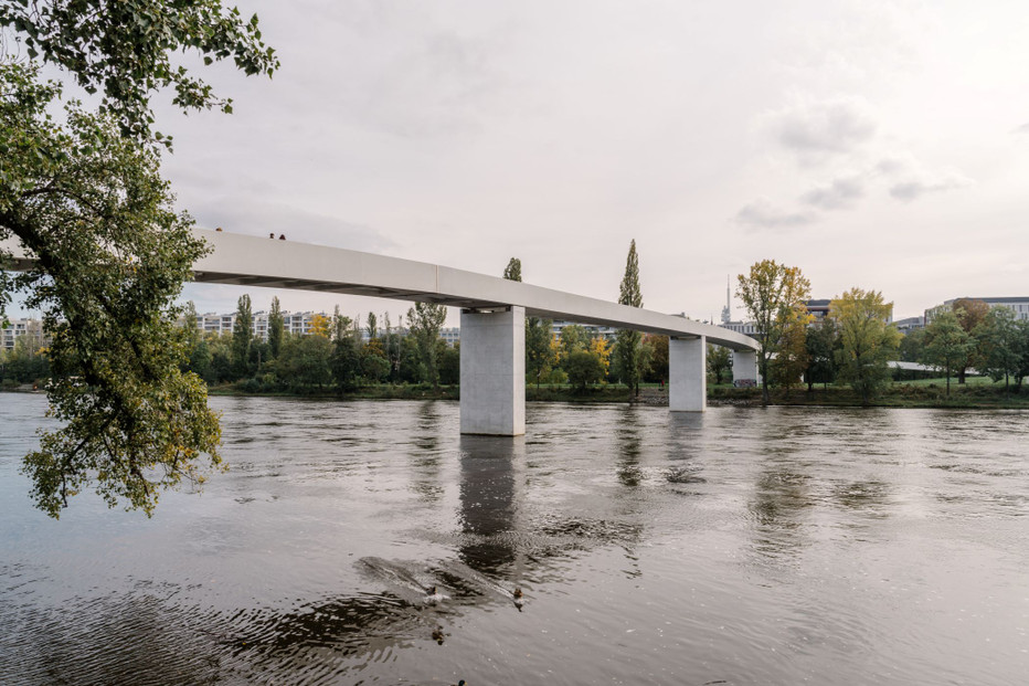 footbridge