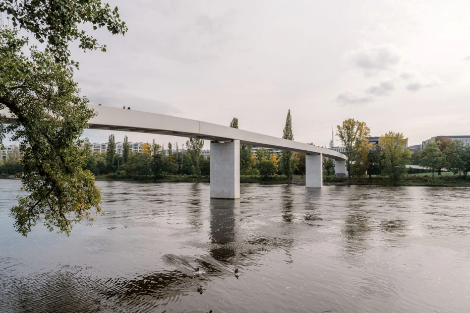 footbridge