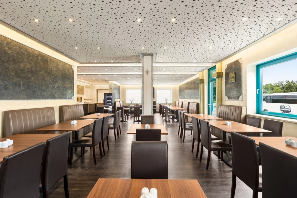 jídelna hotelu Amedia Express Prague