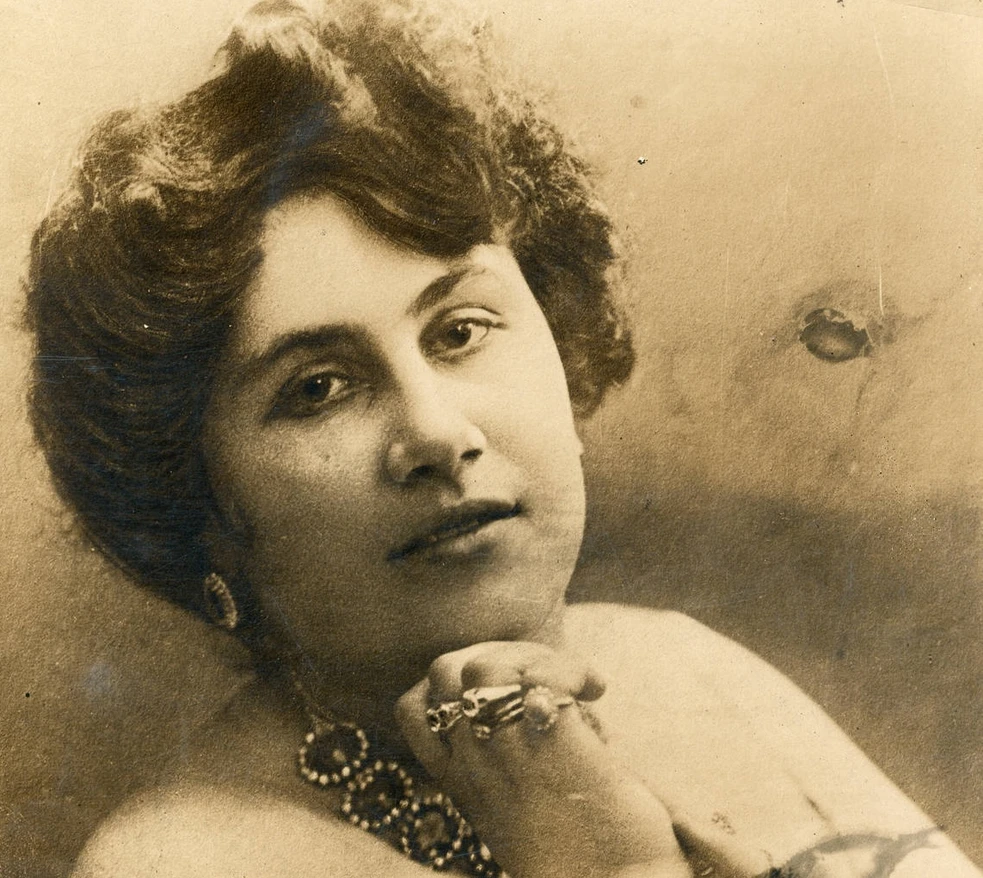 Emma Destinnová, Autor neznámý – J. Willis Sayre Collection of Theatrical Photographs, Public Domain