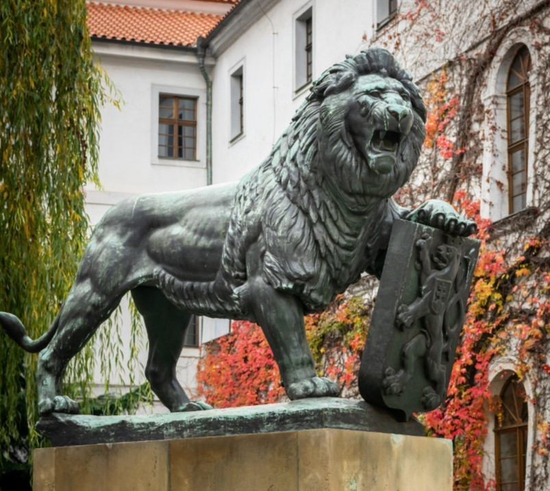 Lev v ulicích | Prague City Tourism