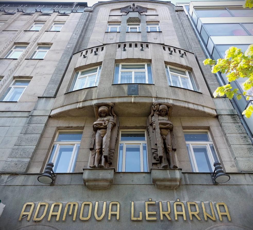 Adamova lékárna, Václavské náměstí
