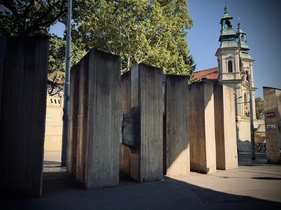 Brána do Emauz od Miloslava Chlupáče, foto Marika Čepková Prague City Tourism