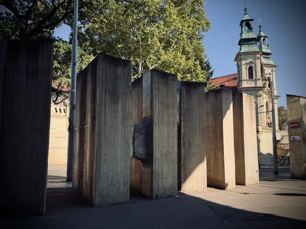 Brána do Emauz od Miloslava Chlupáče, foto Marika Čepková Prague City Tourism