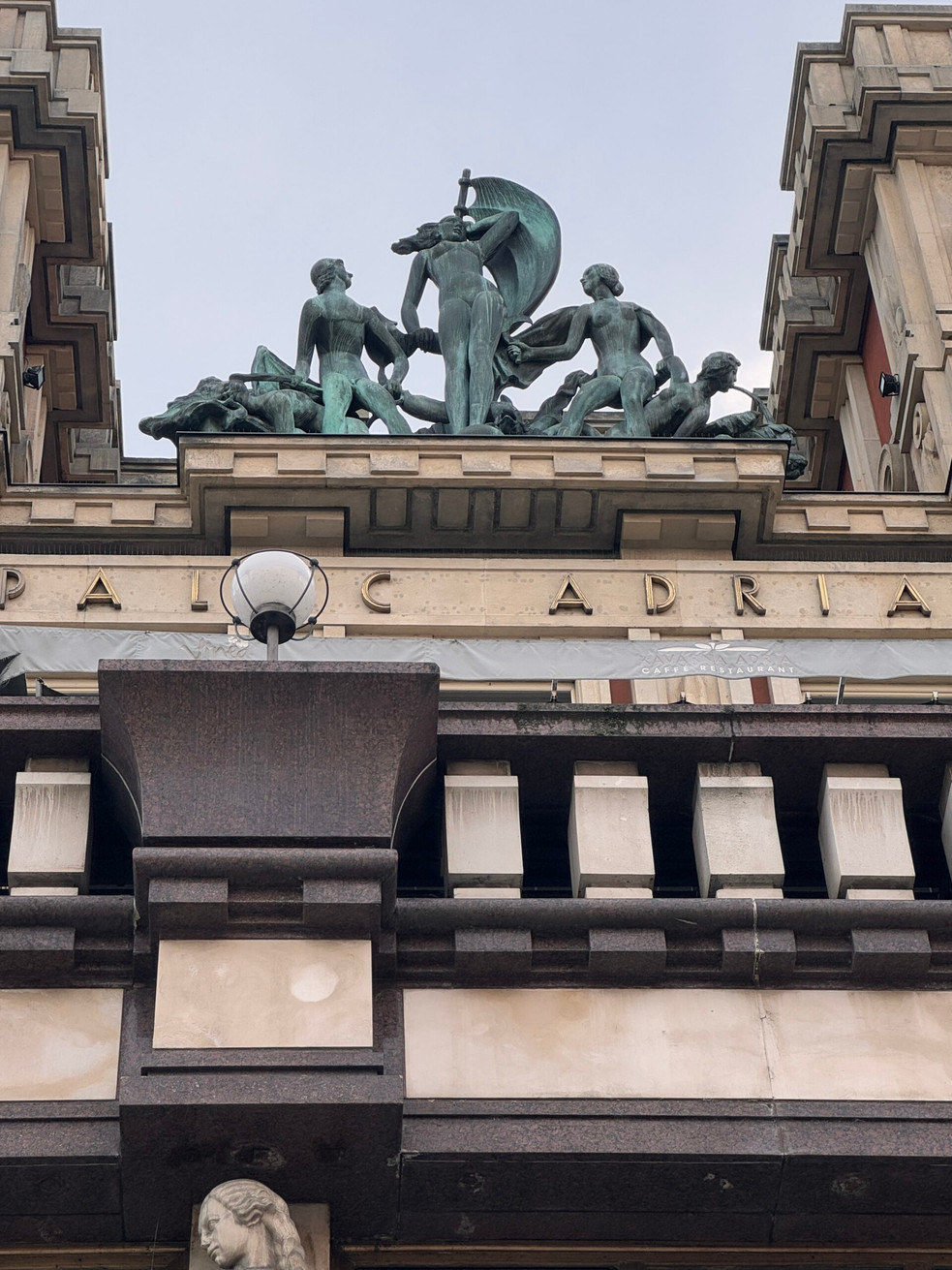 Jan Štursa, Adrie (Mořeplavba) na paláci Adria, největší galvanoplastická socha na světě, foto Marika Čepková | PCT