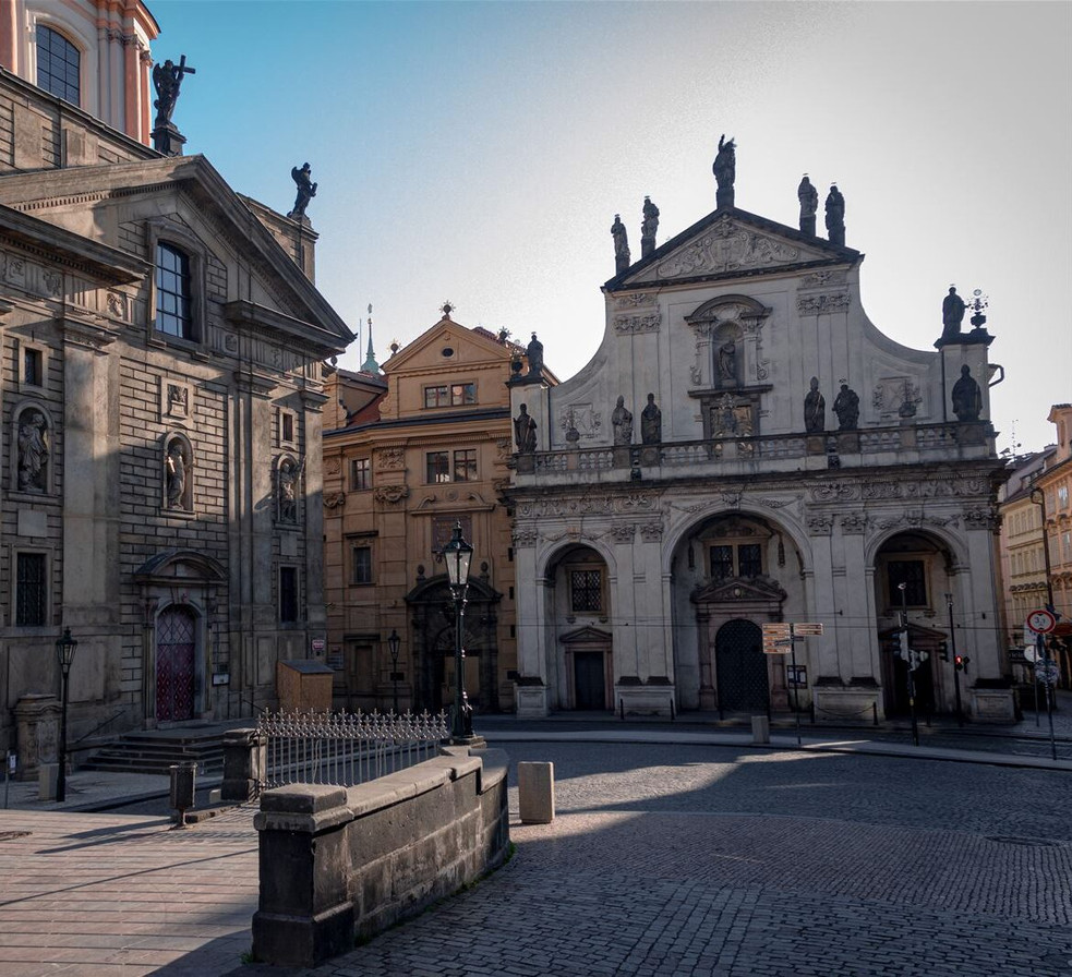 Kostel Nejsvětějšího Salvátora. Křižovnické náměstí