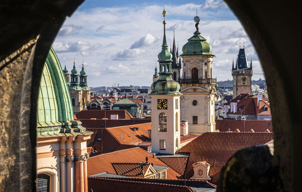 Výhled ze Staroměstské mostecké věže